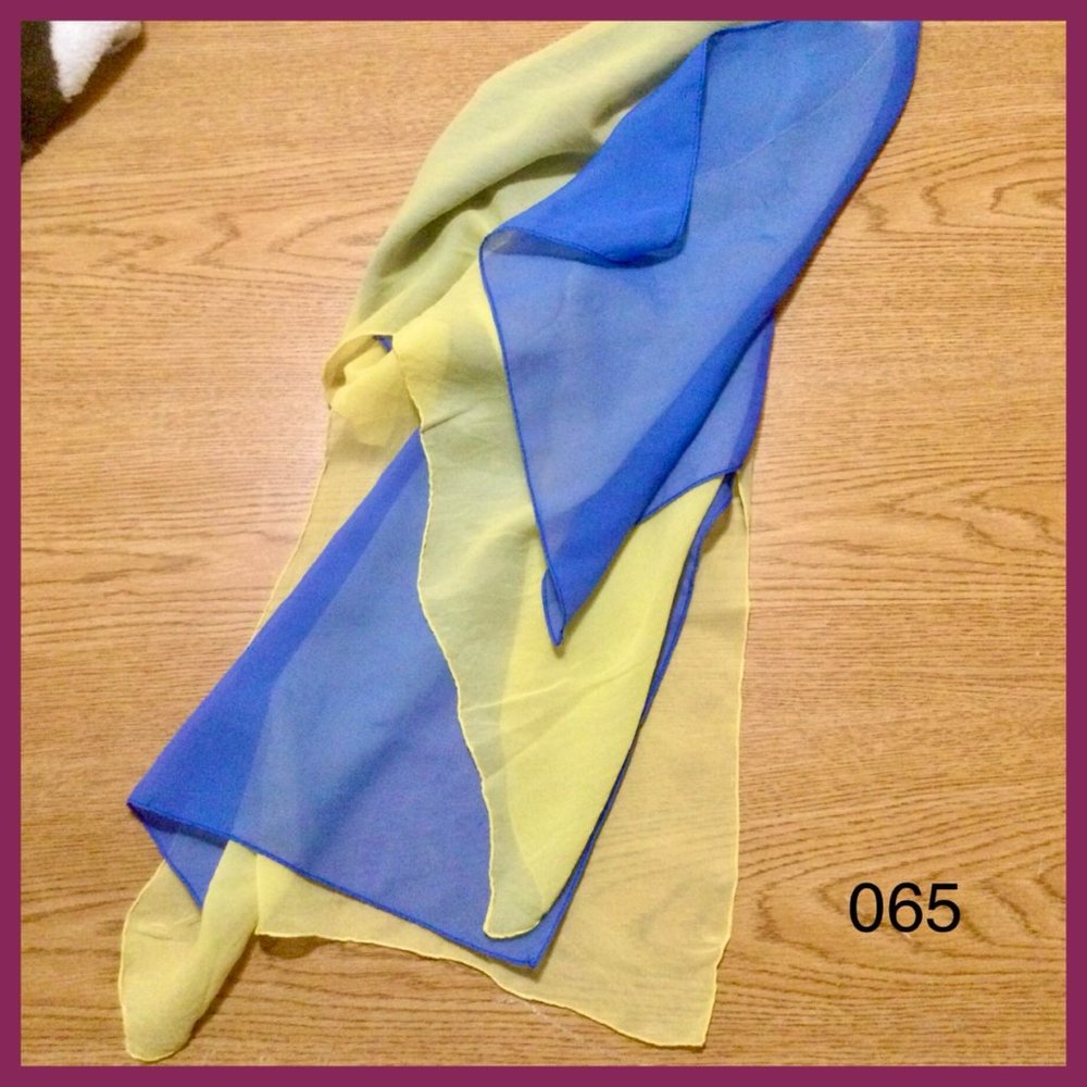 2 Vtg "for UKRAINE" Scarves_065